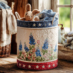 Canasta de ropa acolchada con estampado sendero de las lupinas azules
