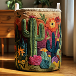 Canasta de ropa acolchada con estampado cactus en el horizonte