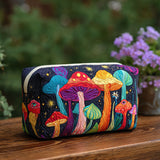 Cosmetiquera acolchada con estampado hongo groovy