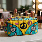 Cosmetiquera acolchada con estampado gira de paz brillante