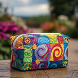 Cosmetiquera acolchada con estampado ambiente de paz