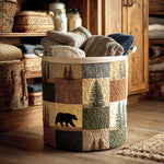 Canasta de ropa acolchada con estampado patchwork de bosque